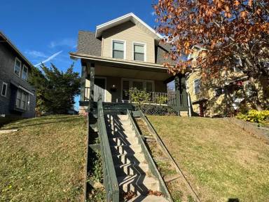 Main picture of 512 Ridgeway Ave