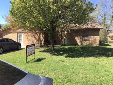 Main picture of 3301 Hummingbird Ln