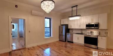 Main picture of 110 Baldwin St