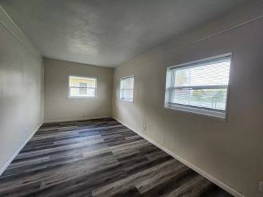 Main picture of 9121 E US Highway 40