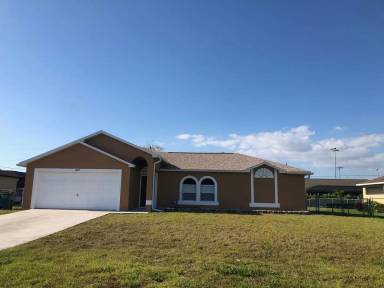 Main picture of 417 SW 43rd St