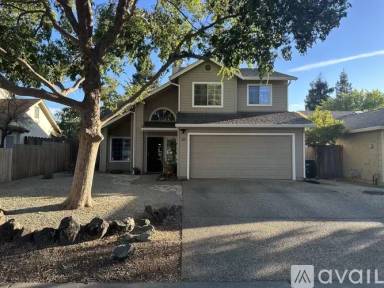 Main picture of 33 Glenshire Ln