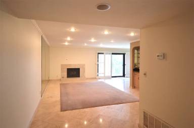 Main picture of 6254 Riviera Cir