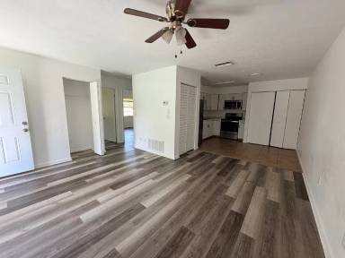 Main picture of 3950 SE 19th Ave