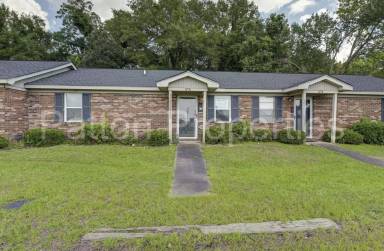 Main picture of 1720 Pinehurst Rd