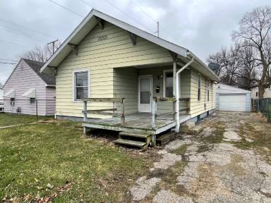 Main picture of 2541 E Prairie St