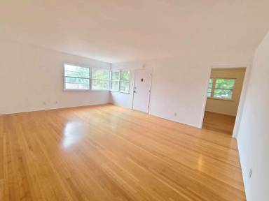Main picture of 2167 Golden Ave