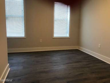 Main picture of 2537 N Chadwick St