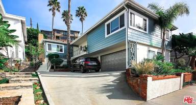 Main picture of 8108 Pershing Dr