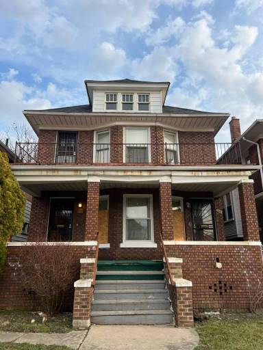 Main picture of 4655 Pacific St