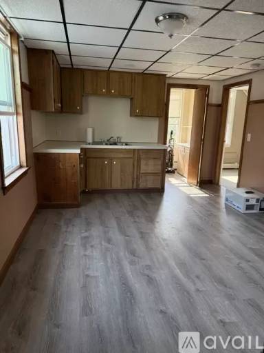 Main picture of 14 Pond St