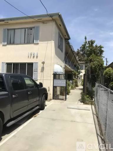 Main picture of 1730 Purdue Ave