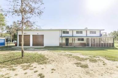 Main picture of 5451 Walton Rd