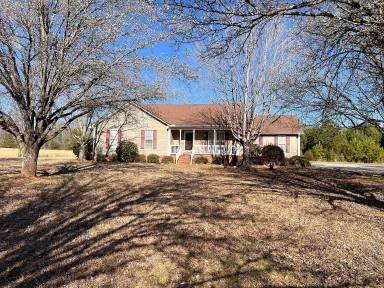 Main picture of 4033 Neely Ferry Rd