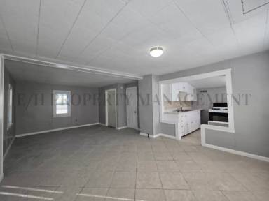 Main picture of 1724 S Millwood St