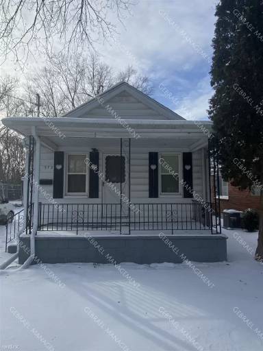 Main picture of 972 Bradley Ave