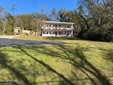 Main picture of 614 Agnes Rd