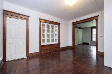 Main picture of 115 N Allen St