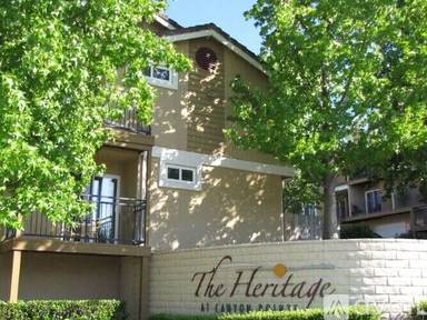 Main picture of The Heritage at Canyon Pointe