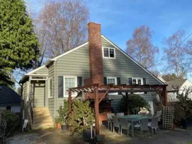 Main picture of 133 Union Ave NE