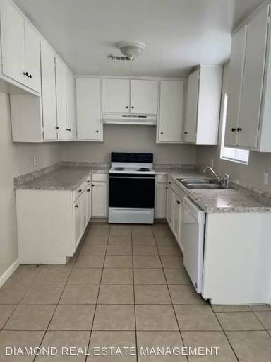 Main picture of 1727 Blanche St