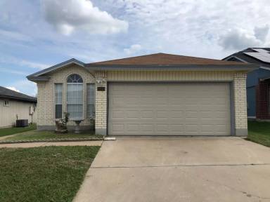 Main picture of 2213 Garrett Dr