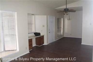Main picture of 2000 Whitis Ave