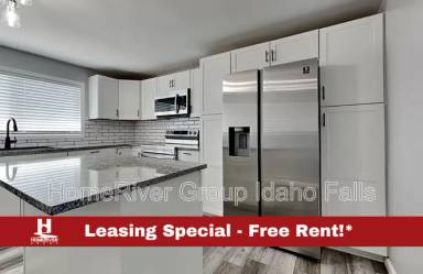 Main picture of 2348 Stace St