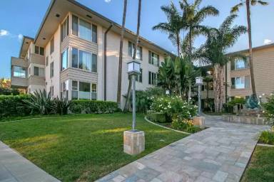Main picture of 220 Coast Blvd