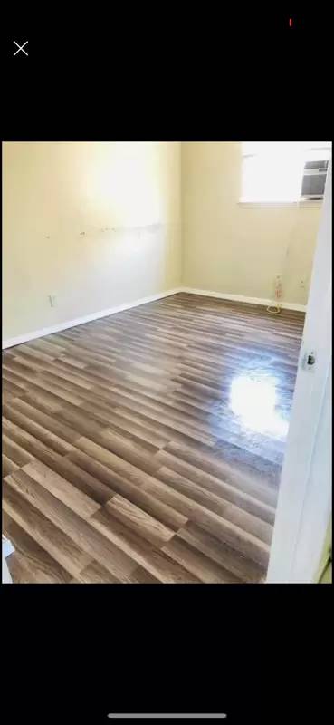 Main picture of 1601 E Central Texas Expy