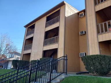 Main picture of 300 W Main St