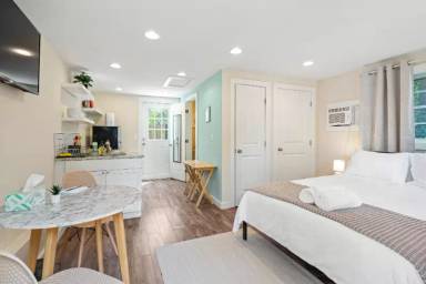 Main picture of 1026 Deckner Ave SW