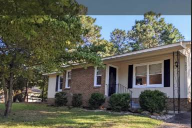 Main picture of 3033 Cricket Rd