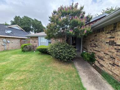 Main picture of 311 Lemon Dr