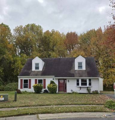 Main picture of 11 Acapella Ct