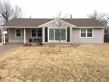 Main picture of 1927 Cherry St