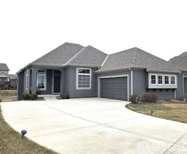Main picture of 7912 W 166th Pl