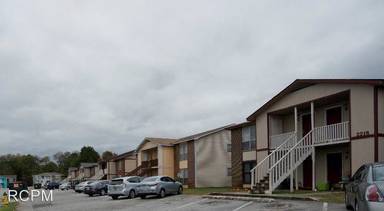 Main picture of 2218 Jonathan Dr NW