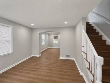 Main picture of 7261 Bridgewood Dr