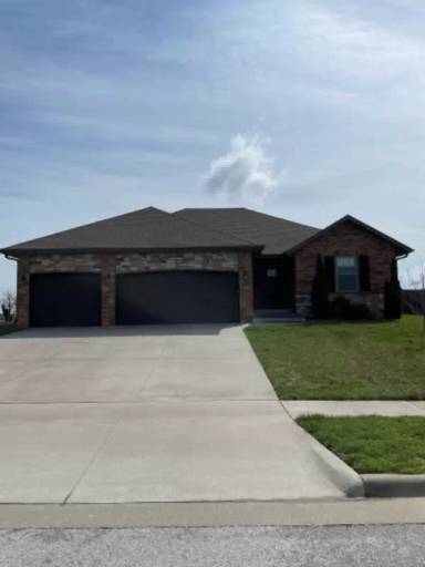 Main picture of 834 Capitol Hill Dr
