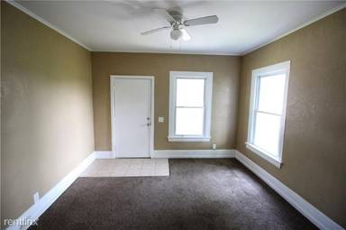 Main picture of 207 Leighton Ave