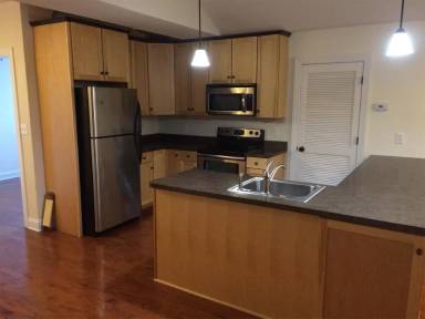 Main picture of 103 Kings Road - 105