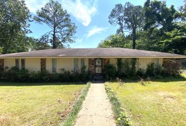 Main picture of 4246 Bishops Bridge Rd