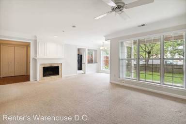 Main picture of 2802 Emma Lee St