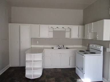 Main picture of 920 Washington Ave