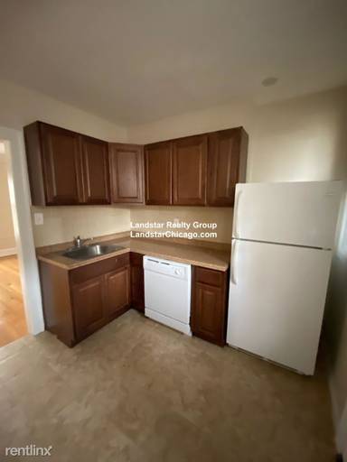 Main picture of 1914 W Morse Ave