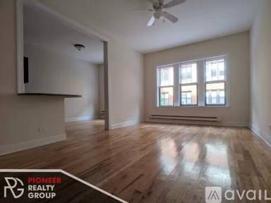Main picture of 620-30 W Cornelia Ave
