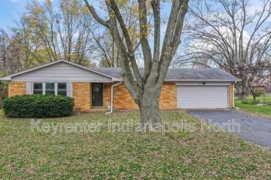 Main picture of 28 Parkwood Dr