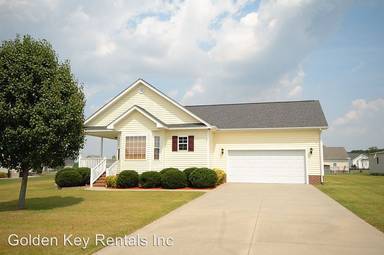 Main picture of 102 Heron Dr