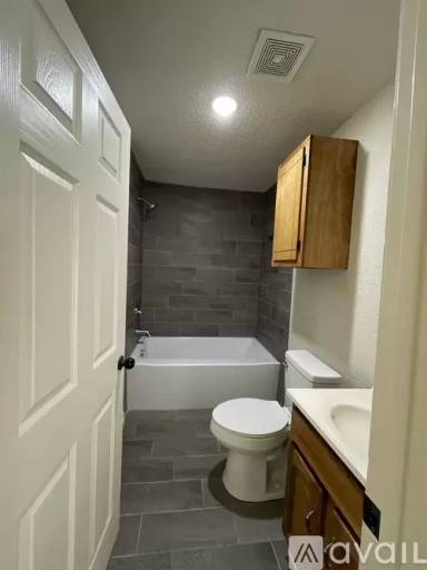 Main picture of 310 North 14th Avenue